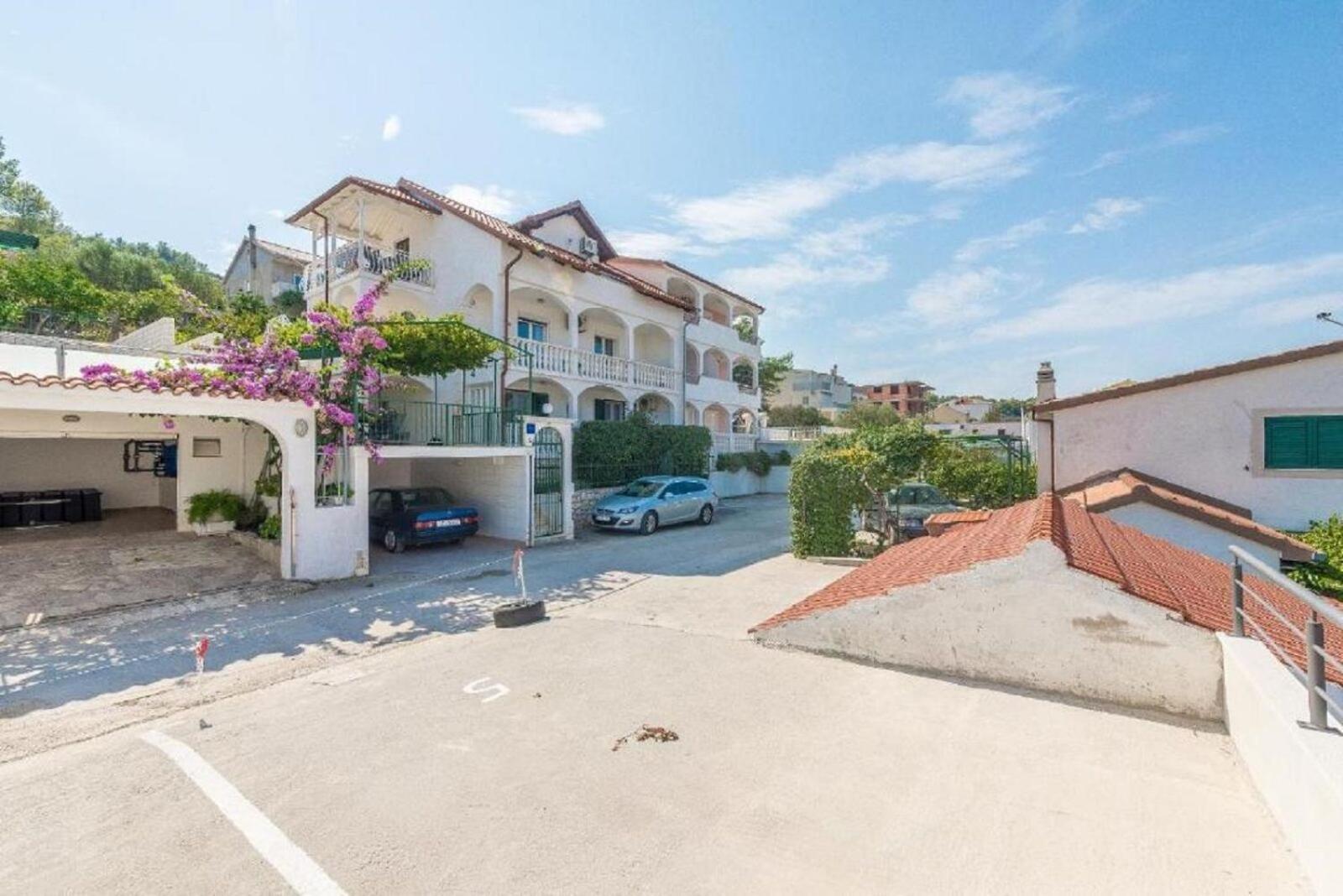 Bubi Trogir